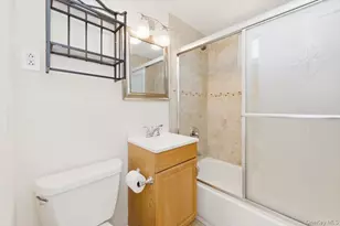 20 Cambridge Ave, Melville, NY 11747 - Photo 13