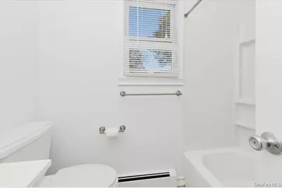 20 Cambridge Avenue, Melville, NY 11747 - Photo 21