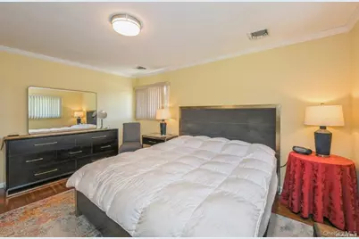 41 Eaton Road, Syosset, NY 11791 - Photo 21