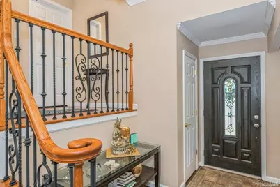 41 Eaton Road, Syosset, NY 11791 - Photo 9