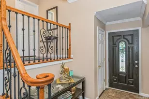 41 Eaton Rd, Syosset, NY 11791 - Photo 9
