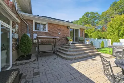 41 Eaton Road, Syosset, NY 11791 - Photo 29