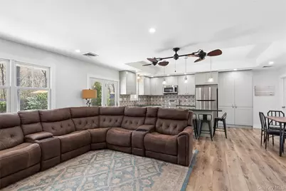 61 Griffin Drive, Mount Sinai, NY 11766 - Photo 7