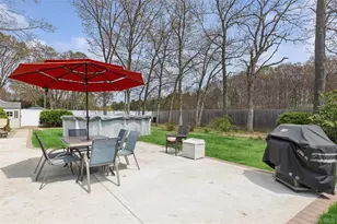 61 Griffin Dr, Mount Sinai, NY 11766 - Photo 33