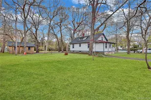 25 N Washington Ave, Centereach, NY 11720 - Photo 21