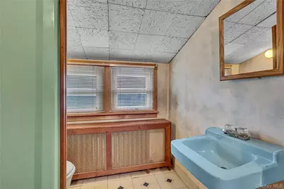 25 N Washington Avenue, Centereach, NY 11720 - Photo 13