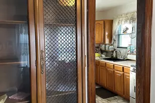251-20 Memphis Ave, Rosedale, NY 11422 - Photo 7