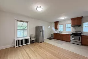 27-30 165th St, Flushing, NY 11358 - Photo 3