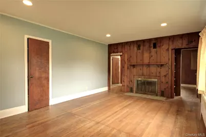 32 Burrow Drive, Highland Mills, NY 10930 - Photo 5