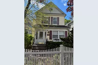 40 South Bayles Avenue #Upper, Port Washington, NY 11050 - Photo 1