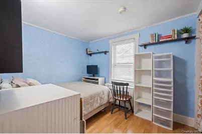 8 Geyser Place, White Plains, NY 10607 - Photo 11
