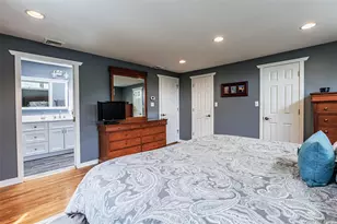 10 Irvinlee Pl, East Northport, NY 11731 - Photo 19