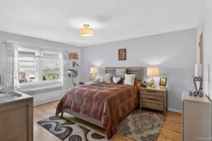 42-40 192nd St, Flushing, NY 11358 - Photo 17