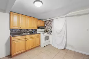 110 Beech St, Yonkers, NY 10701 - Photo 9