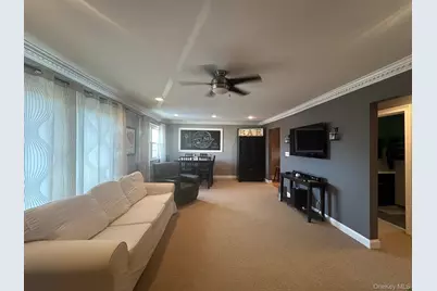 250 Beechwood Avenue #11B, Poughkeepsie, NY 12601 - Photo 5