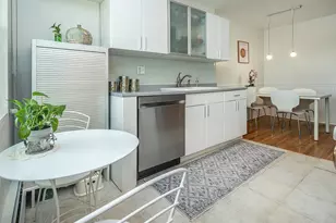 31U Madison Park Gardens, Port Washington, NY 11050 - Photo 7