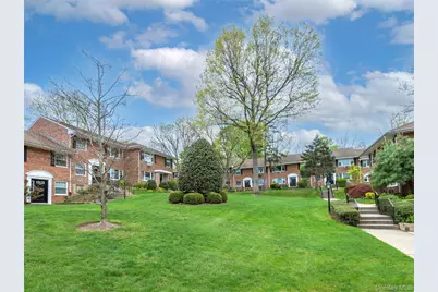 31U Madison Park Gardens #31U, Port Washington, NY 11050 - Photo 17