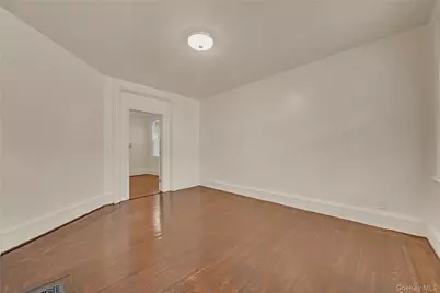 419 S 4th Avenue, Mount Vernon, NY 10550 - Photo 5