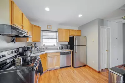 106 Holbrook Road, Centereach, NY 11720 - Photo 5