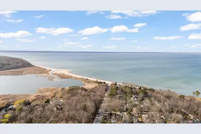 26 Bittersweet Avenue, Hampton Bays, NY 11946 - Photo 35