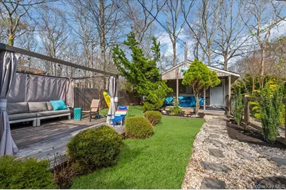 26 Bittersweet Avenue, Hampton Bays, NY 11946 - Photo 33