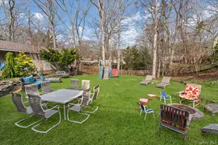 26 Bittersweet Ave, Hampton Bays, NY 11946 - Photo 31
