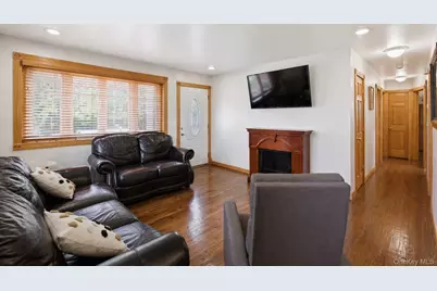 52 William Street, Brentwood, NY 11717 - Photo 3