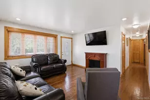 52 William St, Brentwood, NY 11717 - Photo 3