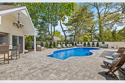25 Bay 3rd Street, Islip, NY 11751 - Photo 25