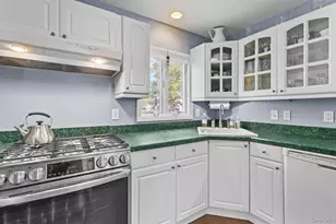 25 Bay 3rd St, Islip, NY 11751 - Photo 9