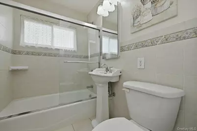 235 Twin Lane E, Wantagh, NY 11793 - Photo 21