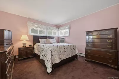 235 Twin Lane E, Wantagh, NY 11793 - Photo 19