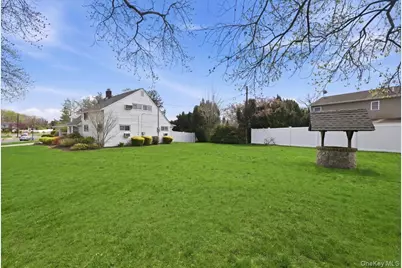 235 Twin Lane E, Wantagh, NY 11793 - Photo 27