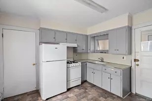 216 Elizabeth St, Inwood, NY 11096 - Photo 5