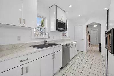 124 Sherwood Avenue, Yonkers, NY 10704 - Photo 21