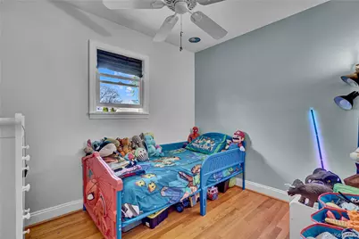 6 Norwalk Lane, Selden, NY 11784 - Photo 9