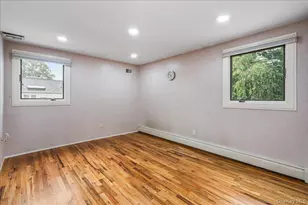 418 Old Courthouse Rd, Manhasset Hills, NY 11040 - Photo 27