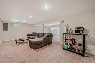 259 Spring Rd, Huntington, NY 11743 - Photo 23