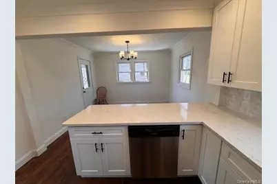 529 Elder Lane, Ronkonkoma, NY 11779 - Photo 15