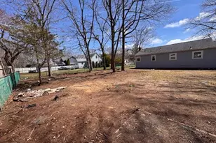 529 Elder Ln, Ronkonkoma, NY 11779 - Photo 5