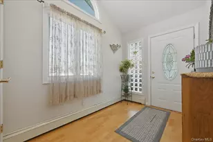 45 Horn Ln, Levittown, NY 11756 - Photo 5