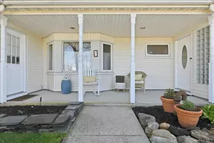 45 Horn Ln, Levittown, NY 11756 - Photo 3