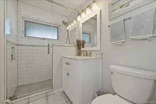 45 Horn Ln, Levittown, NY 11756 - Photo 23