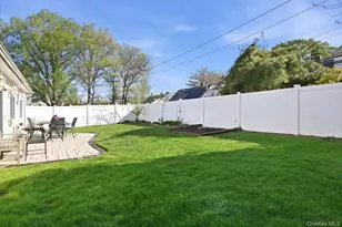 45 Horn Ln, Levittown, NY 11756 - Photo 39