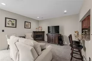 41 Cambridge Dr W, Copiague, NY 11726 - Photo 7