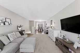 323 Hicksville Rd, Bethpage, NY 11714 - Photo 5