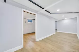 577 Lowell St, Westbury, NY 11590 - Photo 35
