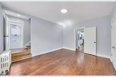 577 Lowell Street, Westbury, NY 11590 - Photo 17