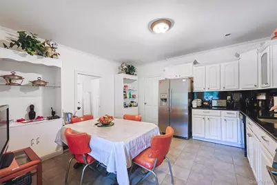 32-25 30th Street, Astoria, NY 11106 - Photo 9