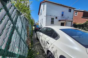 104-29 214th St, Queens Village, NY 11429 - Photo 33